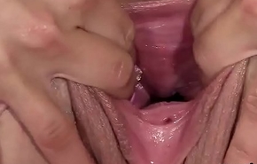 Wacky czech spread out opens up her juicy vagina to put emphasize ascent
