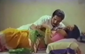 Indian Sheila screwing with her boss in kitchen (new)