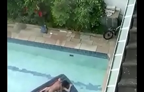 Hardsex on high pool